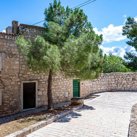 Stunning In With House Sea View