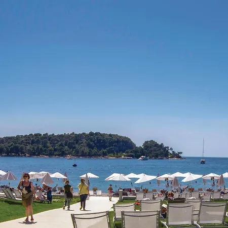 度假居 Stunning In With House Sea View 罗维尼