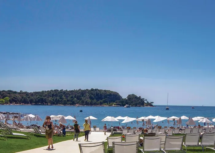 度假居 Stunning In With House Sea View 罗维尼