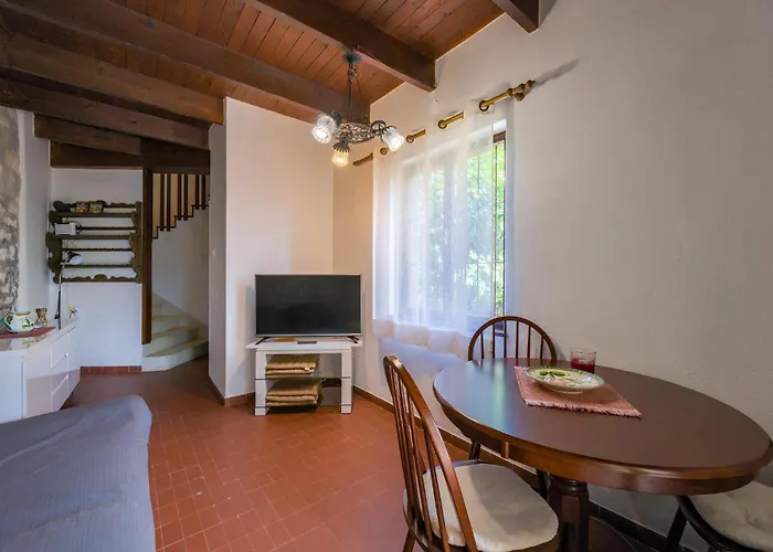 度假居 Stunning In With House Sea View 罗维尼